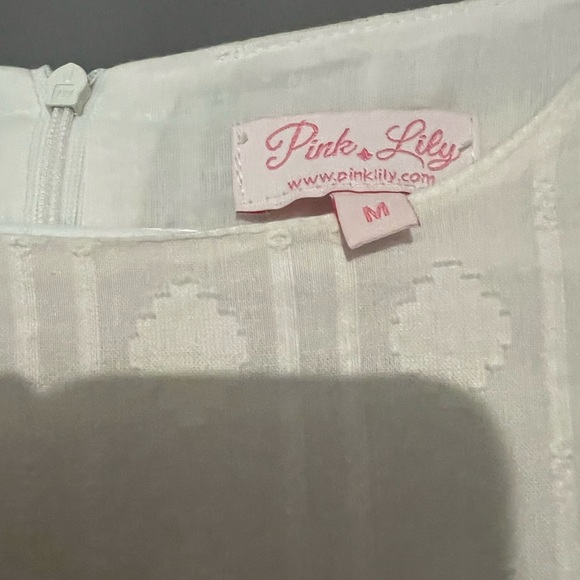 Pink Lily flare sleeve dress - Picture 2 of 2